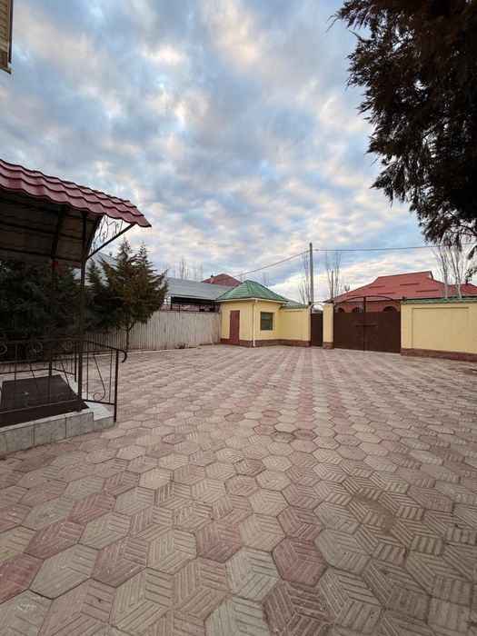 Уй сатылады. срочноооооооооо