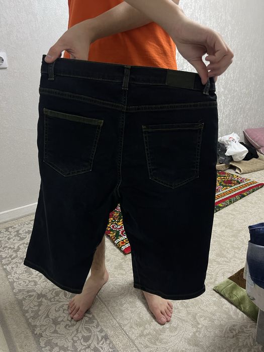 Продам джинсовые шорты