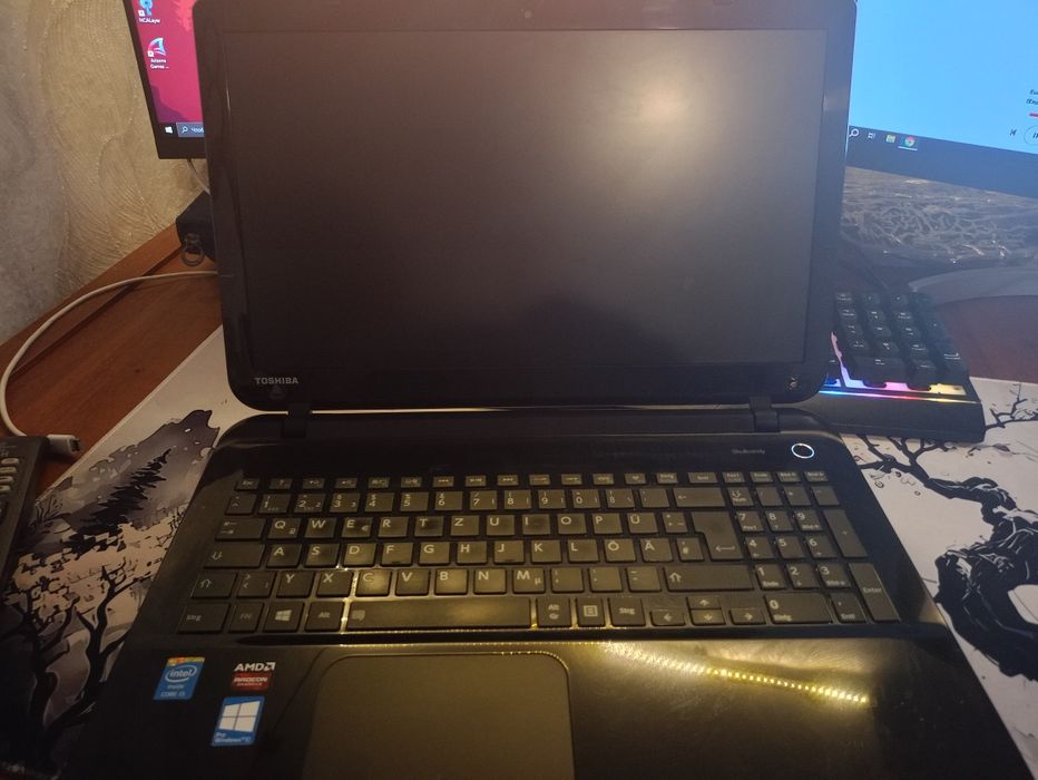 Продам ноутбук Toshiba Satellite L50D-B