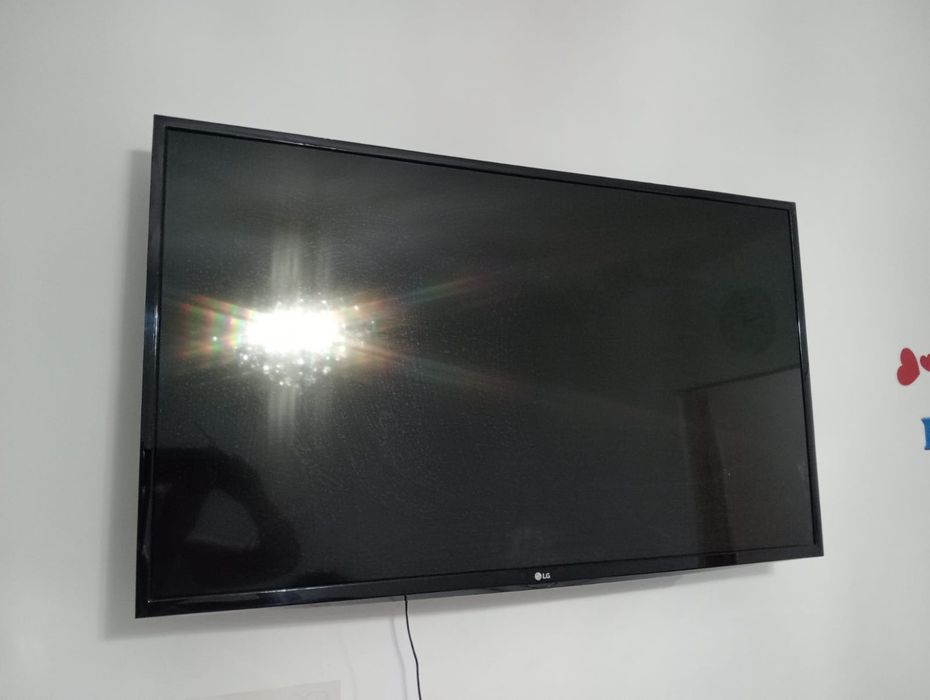 Телевизор LG телевизор