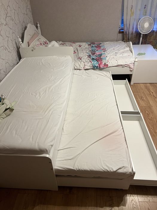 Легло /двойно/от IKEA 90/200+ матраците