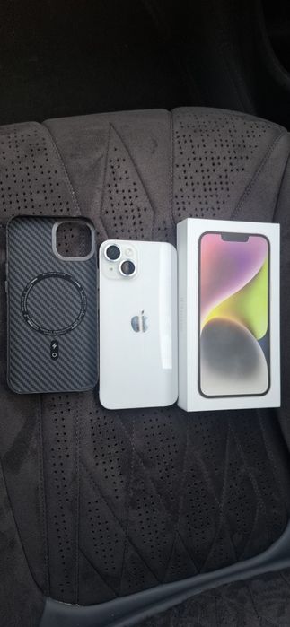 Телефон Айфон 14