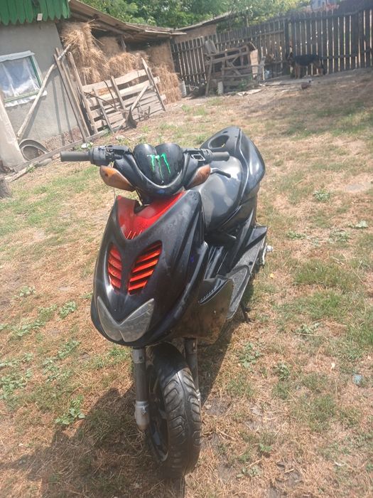 Vand sau schimb yamaha aerox