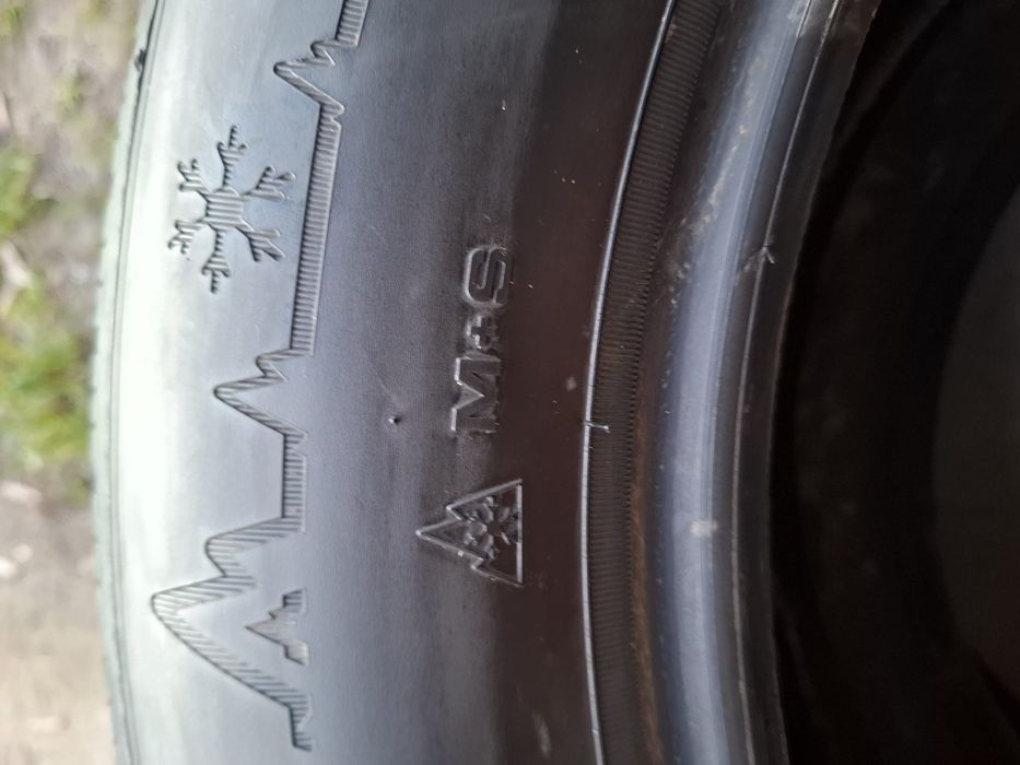 Anvelope DUNLOP 235/65 R17 WINTET