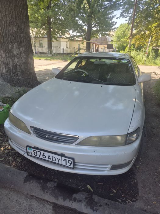 Продам тайоту карину ед
