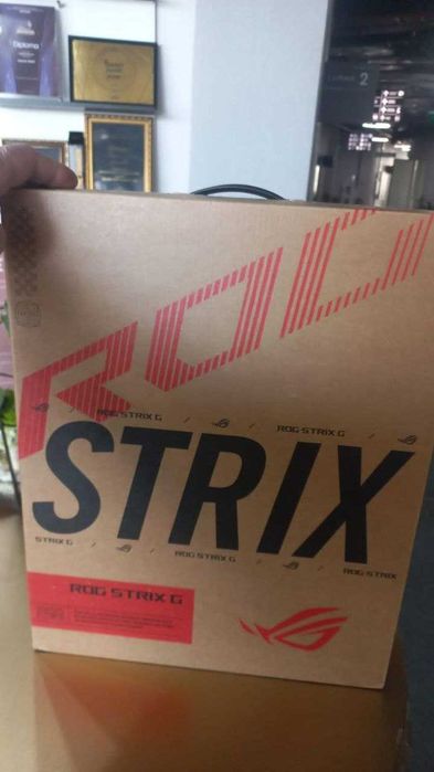 Игровой ноутбук Asus ROG Strix G16