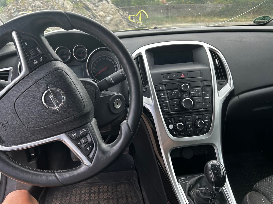 Opel Astra J Lim. 1.7 diesel 110 hp 2012