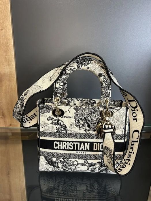 Dior lady paris чанта