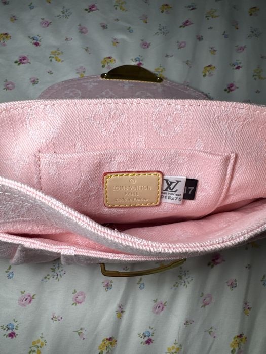 Geanta Louis Vuitton