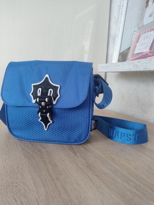 Trapstar чанта в тъмносин цвят