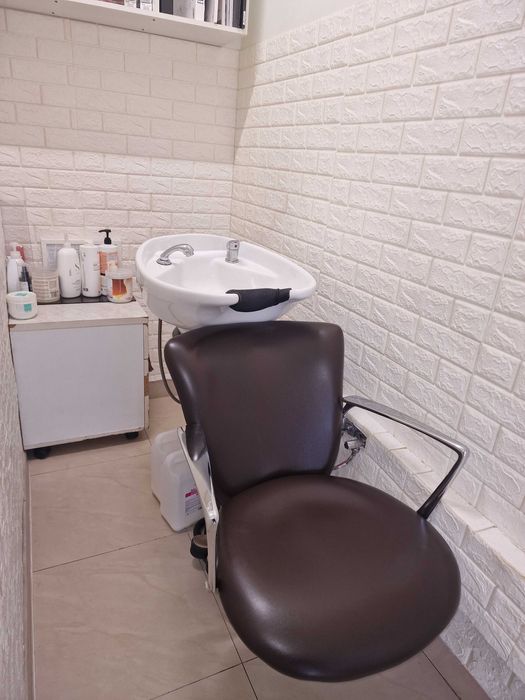 Измивна колона / фризьорка мивка