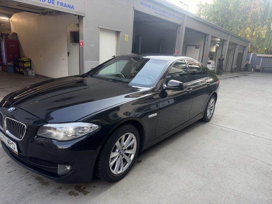 BMW 5 Series 2011 — imagine 4