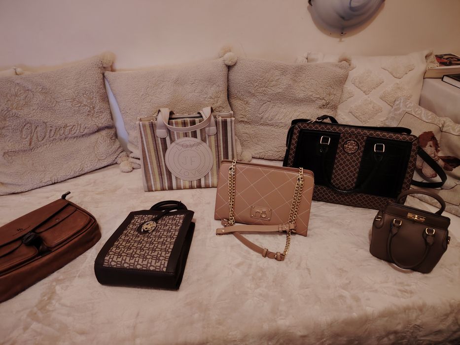 Всички чанти за 80 евро.Нови