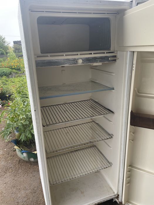 Продам холодильник. 15000
