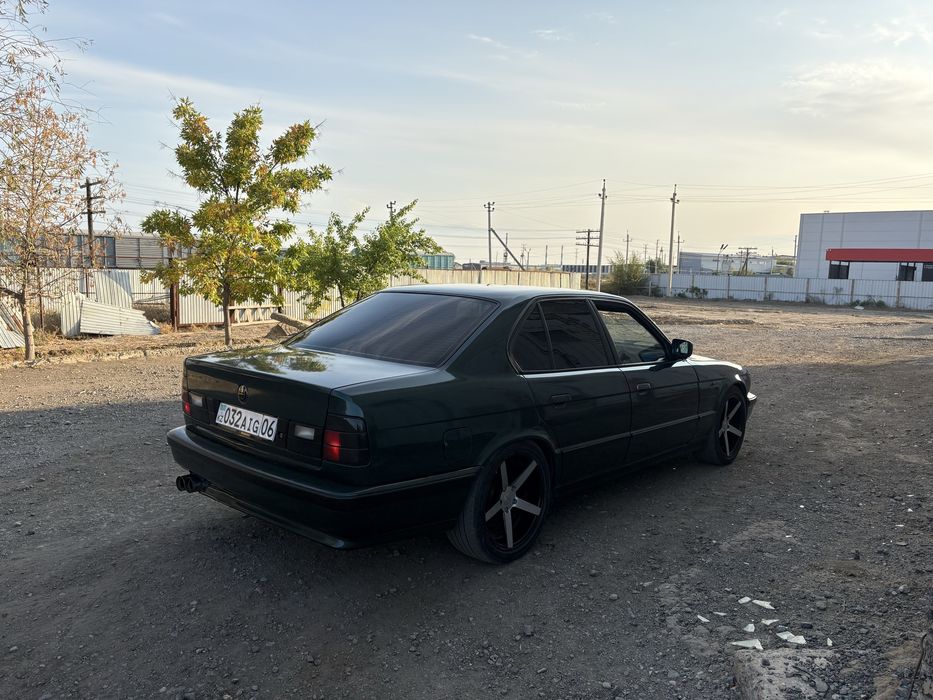 Продается BMW E34 525