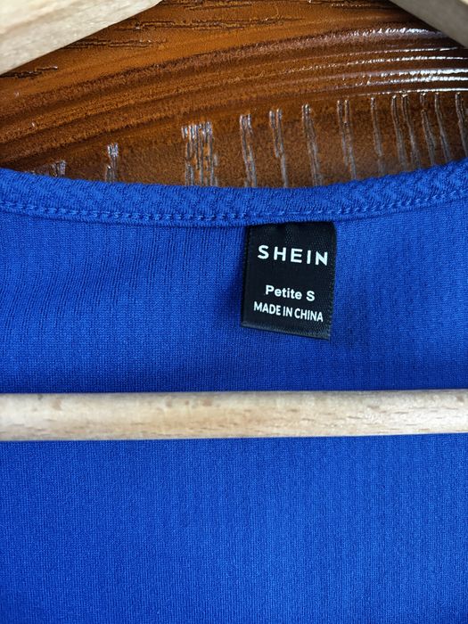 Син кроп топ по тялото