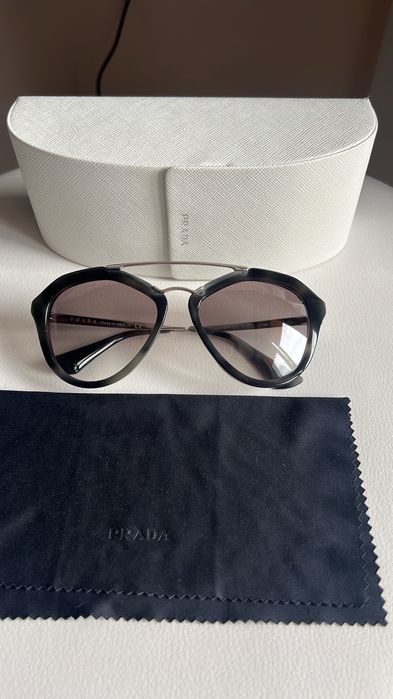 Оригинални слънчеви Очила prada