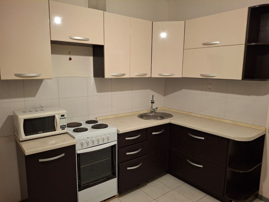 Продам кухонную гарнитуру