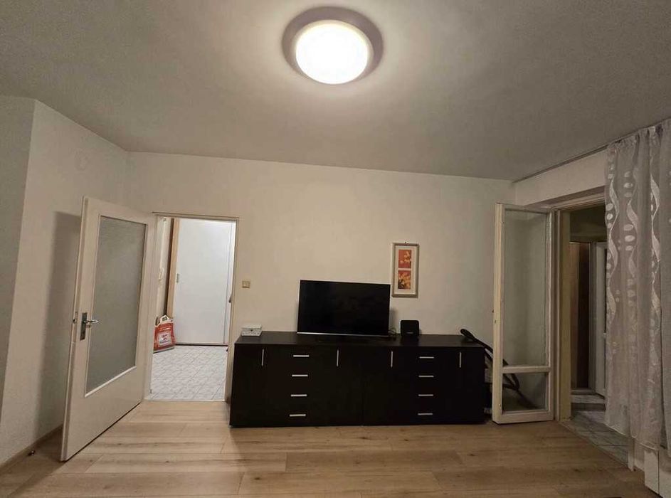 Дава се под наем Едностаен апартамент в София, Света Троица - 44 кв.м за 433.5 € - Снимка #2