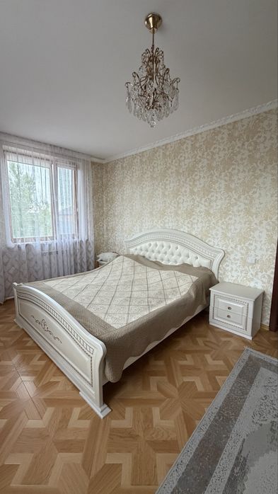 Продам спальный гарнитур