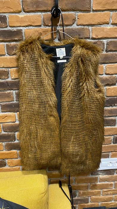 Vesta blana artificiala oversized, mărimea S