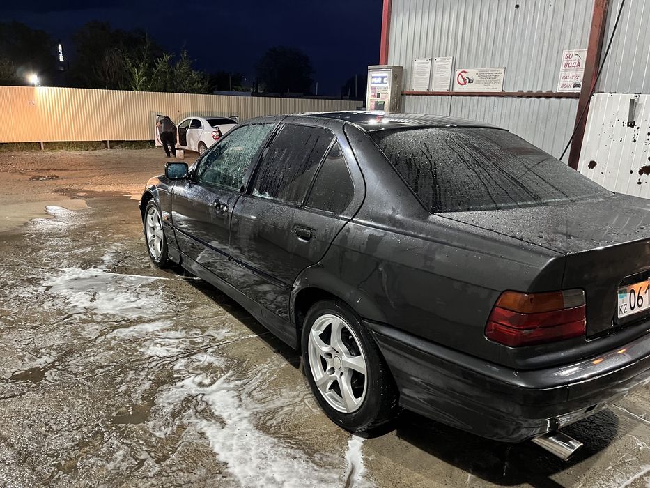 BMW E36 318is 800 тыс