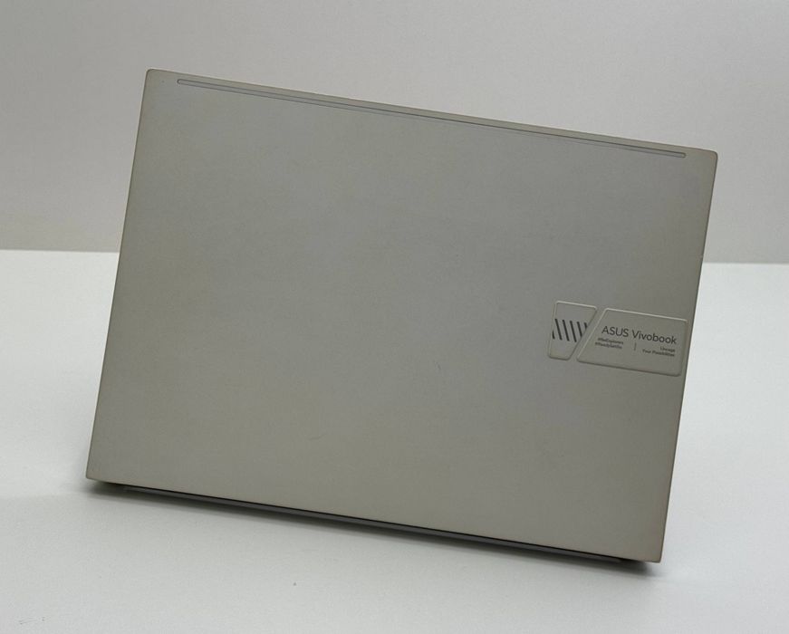 Asus vivobook 16X OLED M7600QE