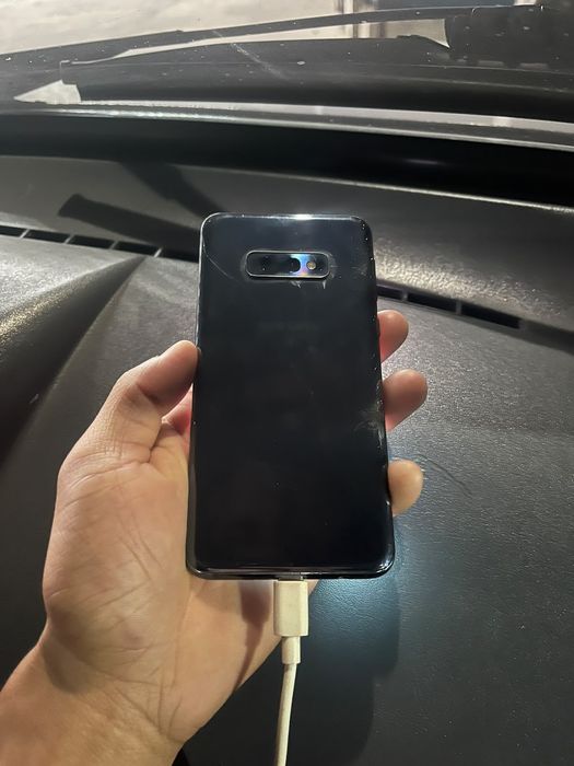 Samsung s10e Вьетнам
