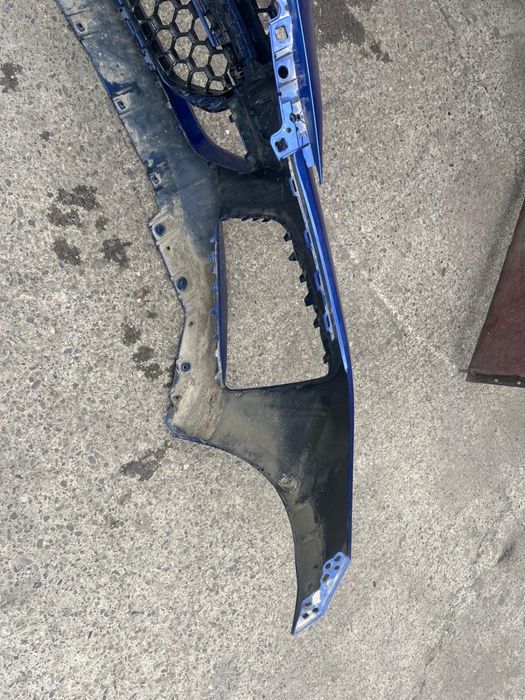 Bara fata , faruri bmw g26 m sport