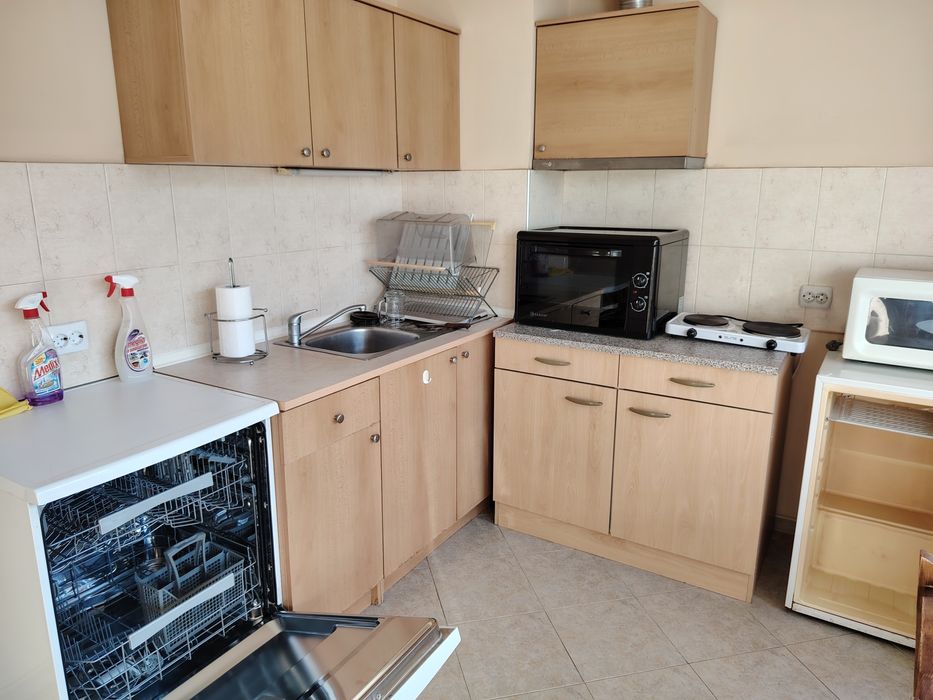 Тристаен, обзаведен, до Мед. Академия, за Ч. Л. 780 EUR