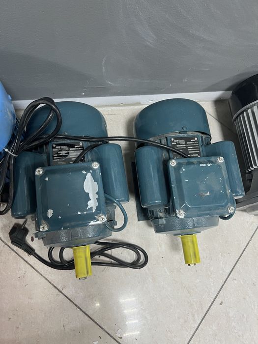 Продам электро двигатели