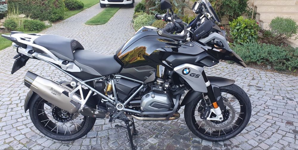 BMW R 1200 GS Triple Black 2017 – FULL – Akrapovič – 42.900 km – 13.000 €