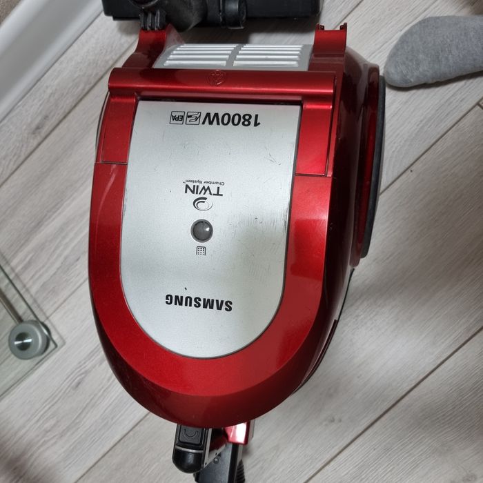 Пылесос за 20 тыс.