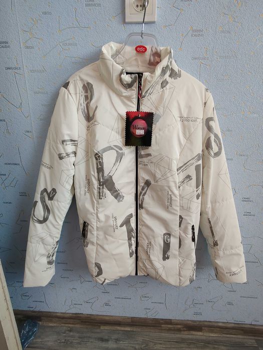 Намалена цена от 65 лв-Яке бяло промазка Ново с етикет