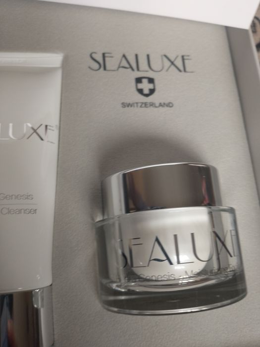 Parfumeriya SEALUXE Greenleaf maxsuloti.