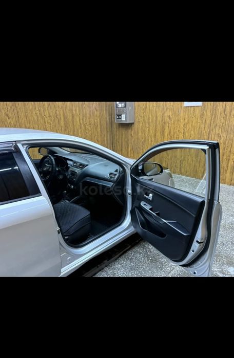 Продам машину Киа рио