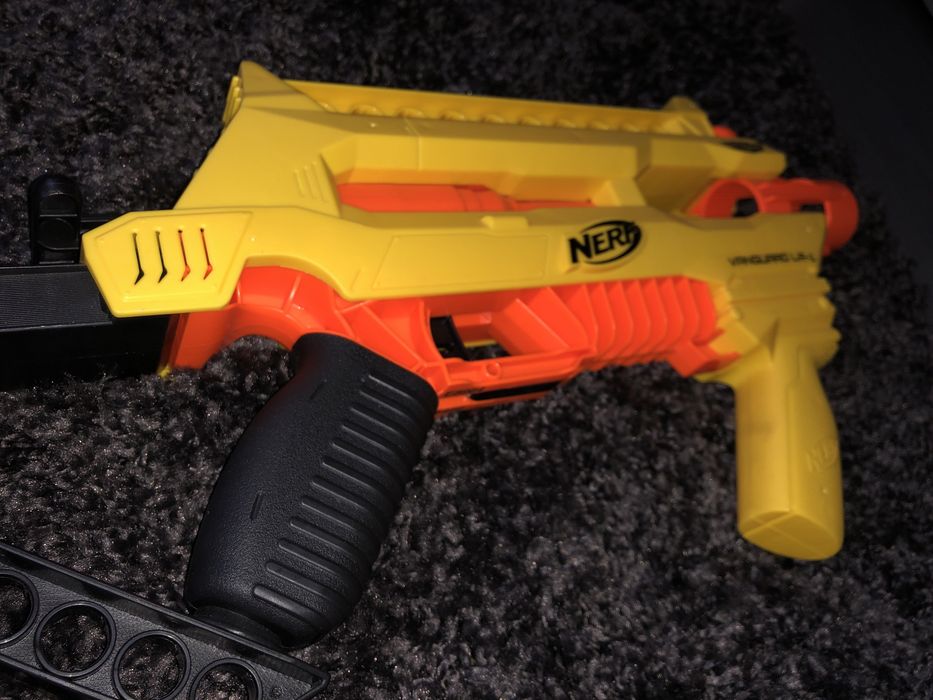 Pușca nerf strike
