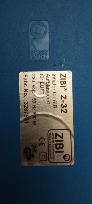 Компрессор для надувания шаров .и клей 3литра