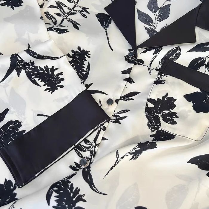 Высококачественная женская пижамa.