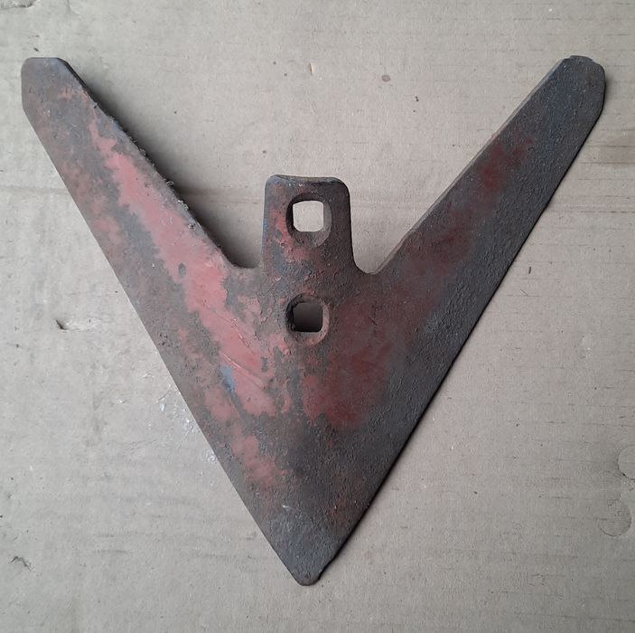 Лемех плуга  ...