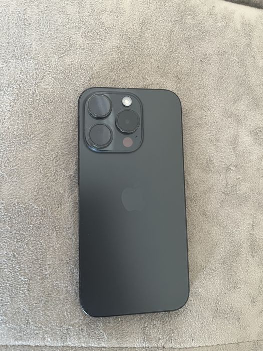 Продам Iphone 15 pro