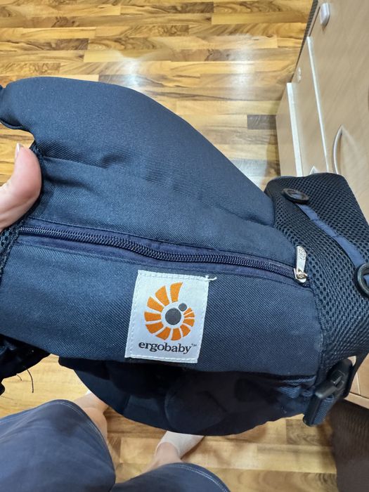 Продается эргорюкзак Ergobaby