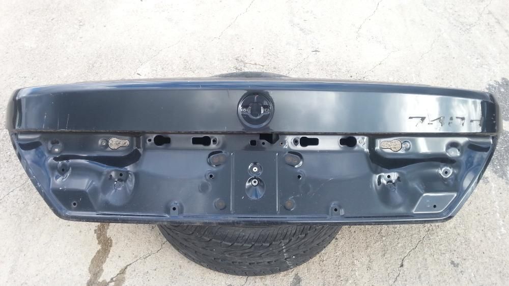 BMW 7 Series ( E65 ) Заден Капак 2001-2008 Година.Перфектно Състояние.