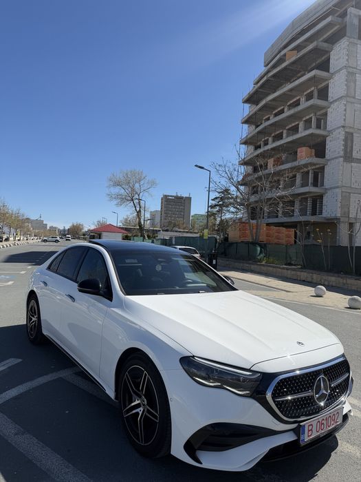 Mercedes Clasa E200 AMG Line Panoramic