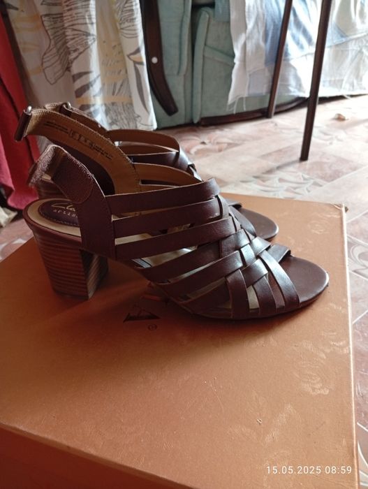 Лаура.₸#34₸₸₸₸₸₸