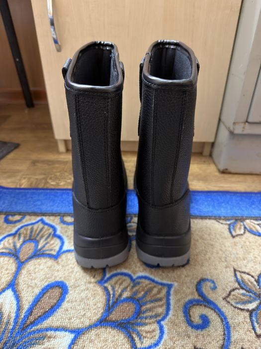 продам ботинки 45 размер, новый.