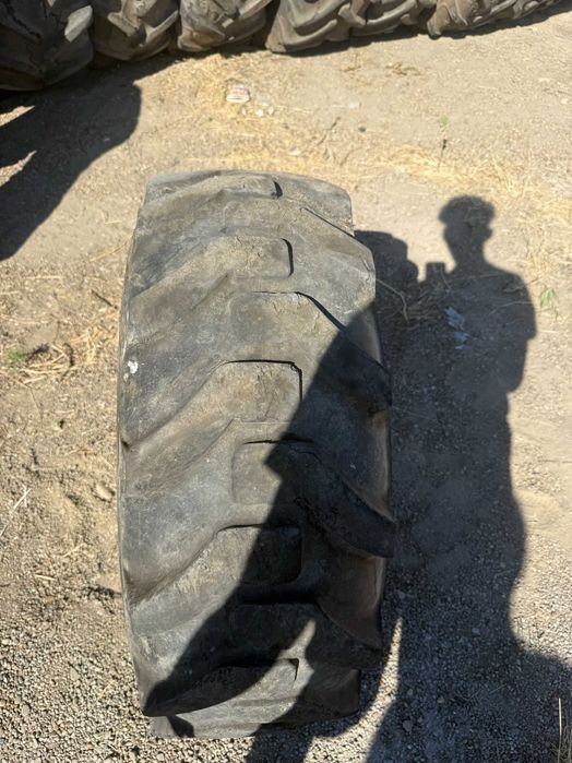 Anvelope 12,5-80/18 280-80R18{10,5-80R18}