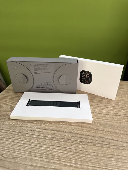 Apple Watch Ultra 2 49mm Black Ti Dark Green Alp Lp M