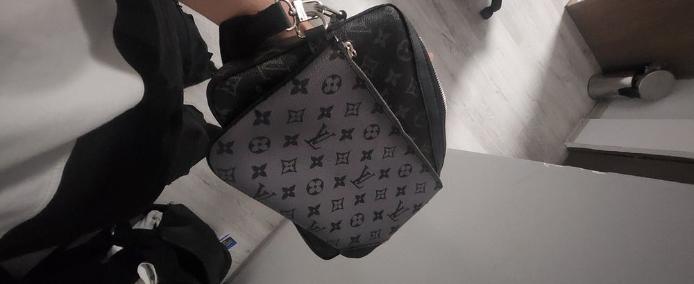 Louise Vuitton trio Messenger Monogram Eclipse bag