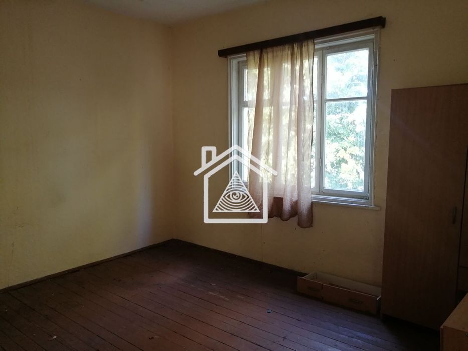 Къща в Пловдив, област-с.Новаково площ 240 цена 60000